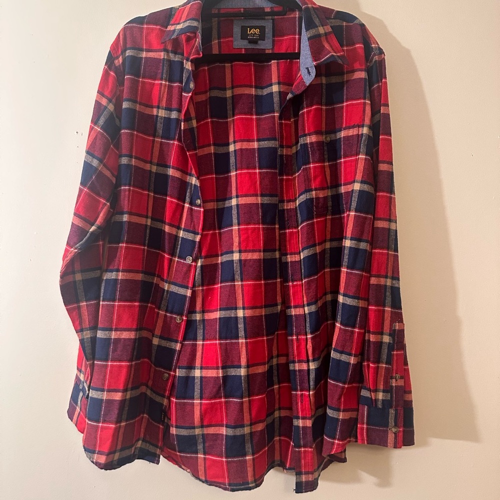 Lee Vibrant Red and Navy Plaid Shirt